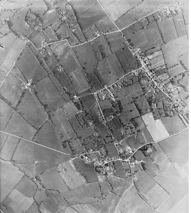 aerial view of Wanborough 1946 ©NMR